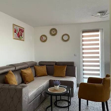 Shams بيت ضيافة 4*